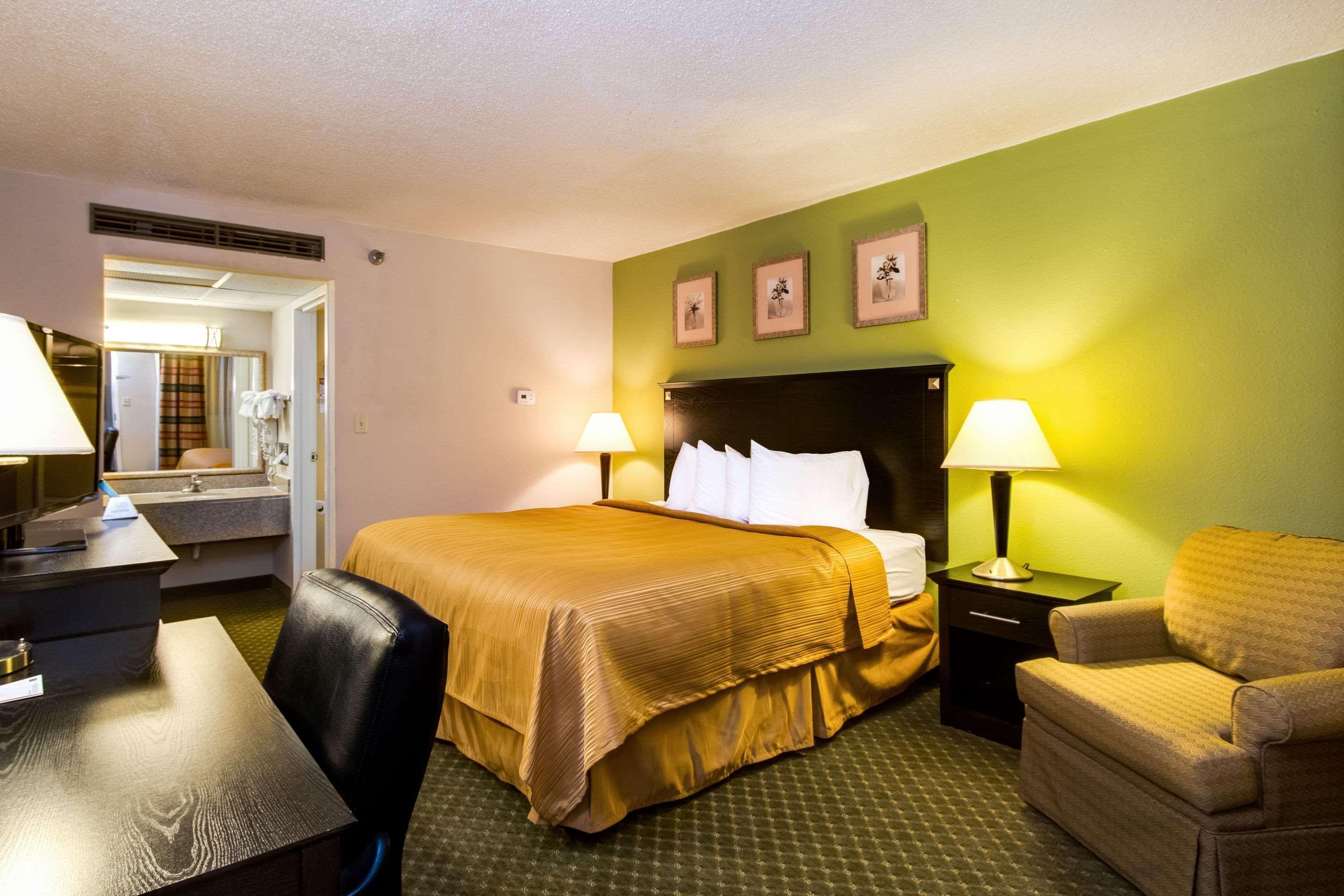 Quality Inn & Suites Moline - Quad Cities Eksteriør billede