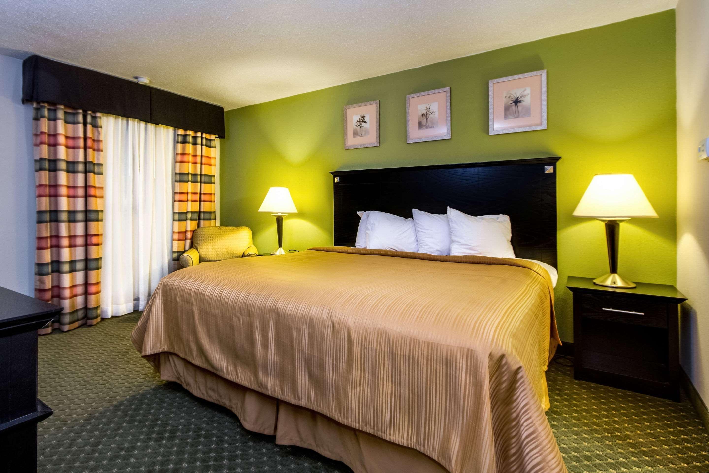 Quality Inn & Suites Moline - Quad Cities Eksteriør billede